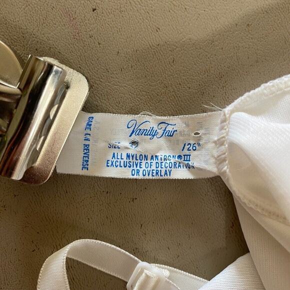 Vintage Vanity Fair Full Slip Womens 32 / 26" Long White Lace Trim Adj. Straps - Picture 2 of 12